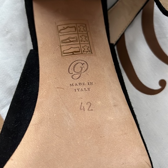 M. Gemi Italian Black Suede Peep Toe Ankle Strap Wooden Block Heel 11 42 - Picture 15 of 16